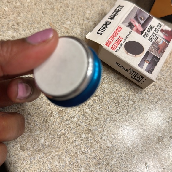 Magnetic Universal Car Mount Mount for Mobile Phone Samsung Galaxy Phone- - Picture 9 of 9